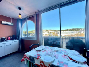 Studio cabine avec loggia à 350m des plages - FR-1-338-175